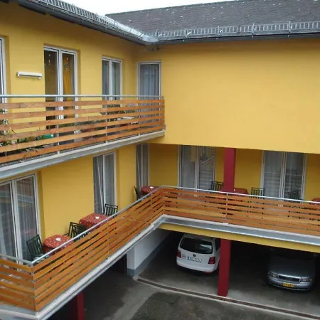 Fruehstueckspension Reinhard Todt 3*